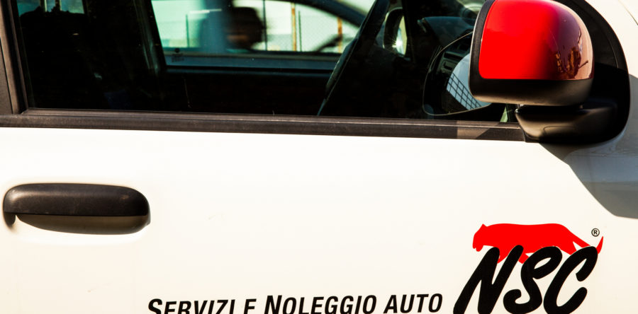 Auto di cortesia
